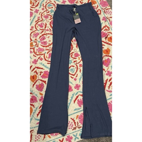 Serra high waisted flare leggings - Picture 1 of 4